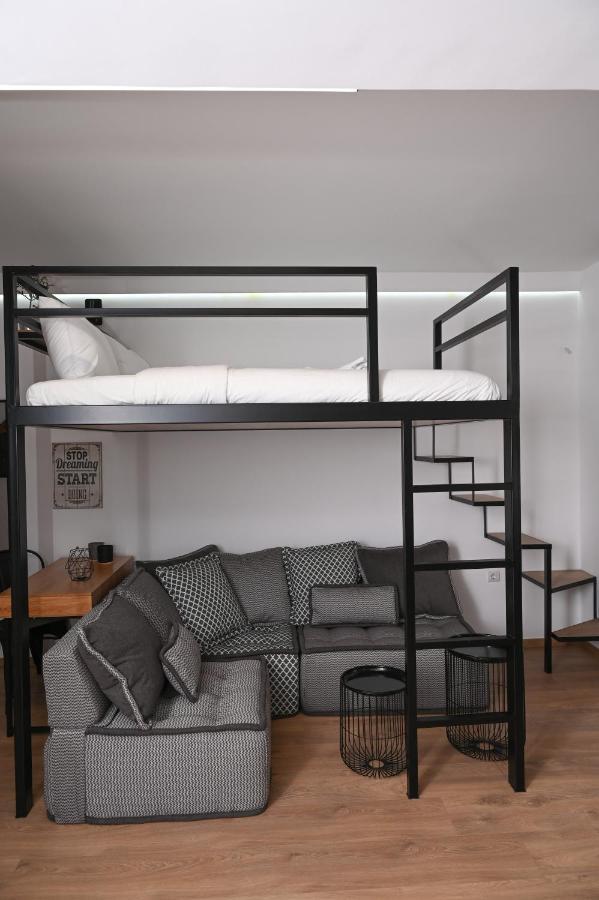 Urban Loft By Neuvel Apartment Атина Екстериор снимка